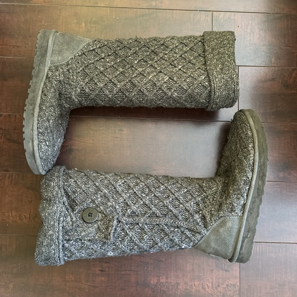 Pre-owned UGG Grey Crotchet Boots 11M - Picture 4 of 11